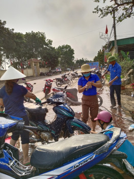 Chương trình rửa xe gây quỹ từ thiện xã Xuân Thành